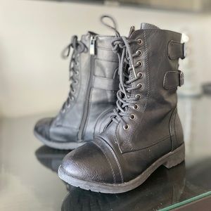 Lucky Top Girls Kids Combat Boots Lace Up